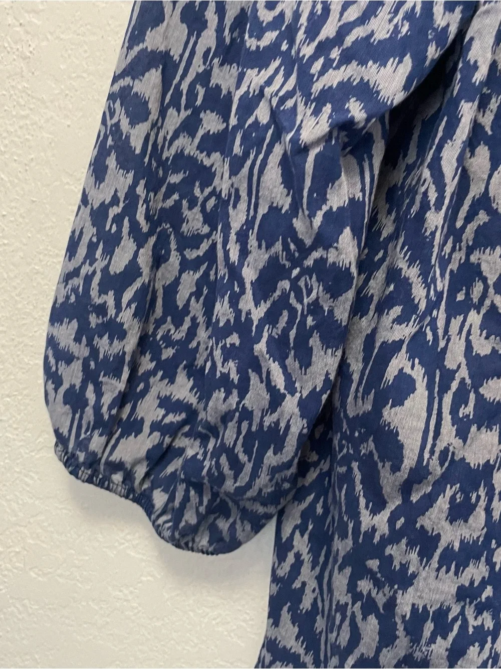 Talbots Women’s Size 1X Blue Gray Ikat Print Ruffle Boat Neck 3/4 Sleeve